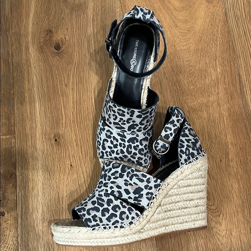 Treasure & Bond summer wedges
